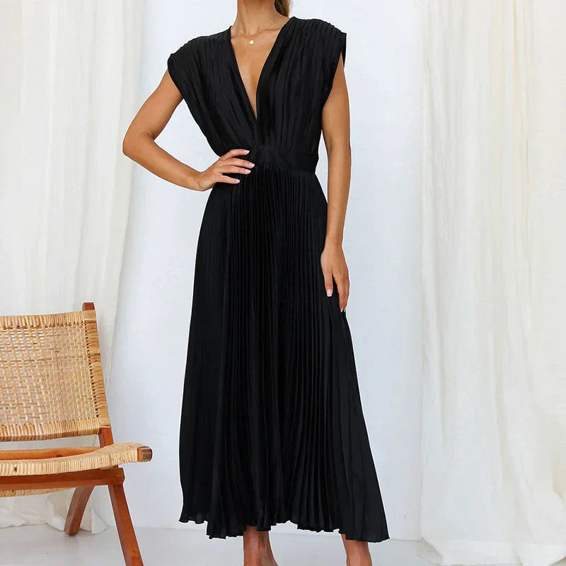 Adele - Maxi Dress with V-Neck and Pleats