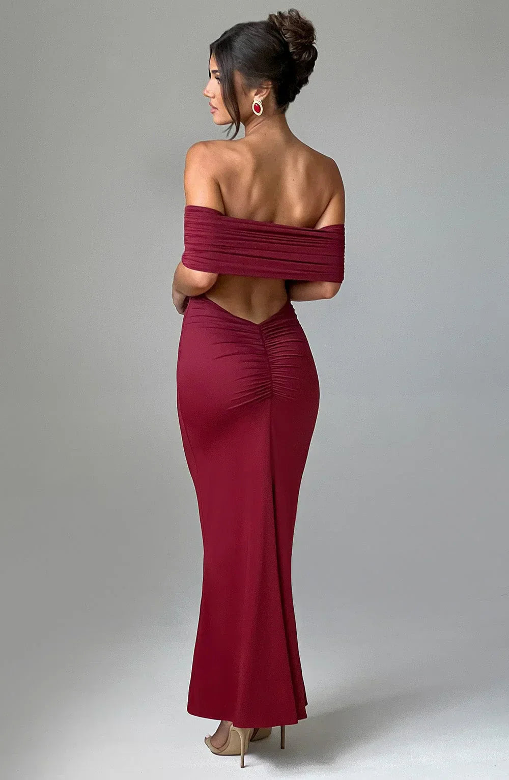 Azrya - Elegant Backless Maxi Dress